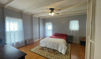 307 N Van Buren St, Auburn, IN 46706