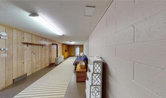 23096 Bluegrass Rd, Albert Lea, MN 56007