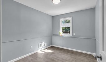 91 Highland Dr, Barnegat, NJ 08005