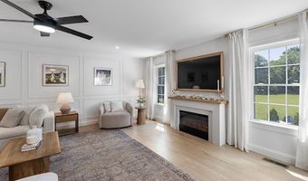 61 Beecher Rd, Brooklyn, CT 06234