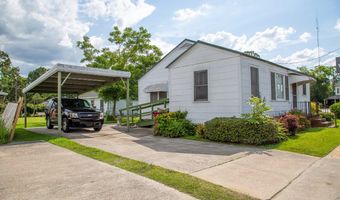 199 Anthony/Oak Sts, Baxley, GA 31513