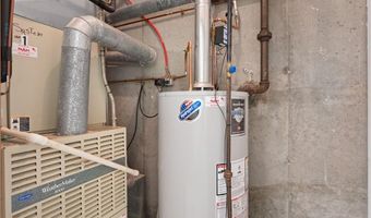 150 Burnside St, Cranston, RI 02910