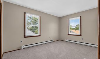 30 W Park Ave, Avenel, NJ 07001