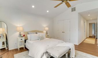 8606 FALKSTONE Ln, Alexandria, VA 22309