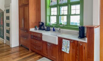 20 Greeley Ave, Bar Harbor, ME 04609