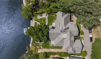 2210 Triunfo Pl, Agoura Hills, CA 91301