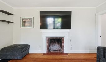 207 Dodge St, Beverly, MA 01915
