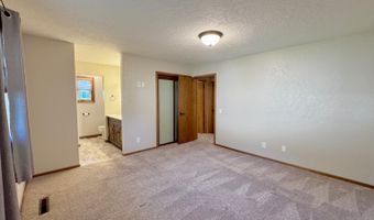 209 10th Ave NW, Bowman, ND 58623