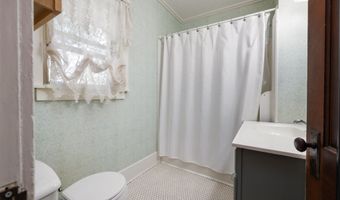 702 S Van Buren St, Auburn, IN 46706