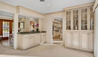 301 22nd St NW, Austin, MN 55912