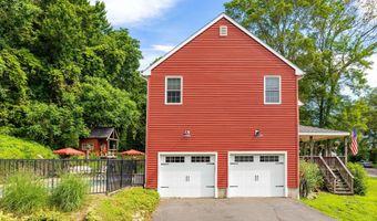 26 Skyview Ter, Bristol, CT 06010