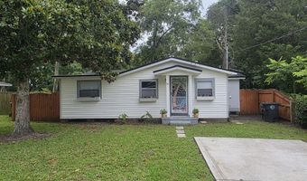 70 ROBERT St, Atlantic Beach, FL 32233