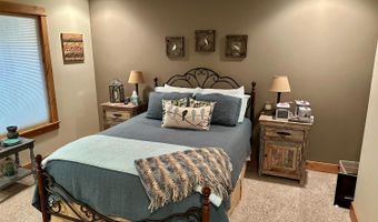 1428 Meadow Dr, Arnold, CA 95223