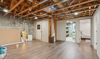 5230 Laubert Rd, Atwater, OH 44201