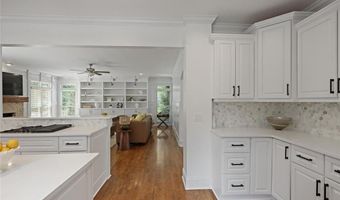 7989 Magnolia Sq, Atlanta, GA 30350