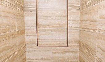 3712 Ederd Dr, Carlsbad, NM 88220