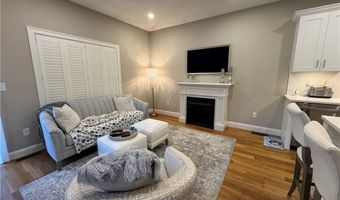 25 Franklin Rd 1, East Greenwich, RI 02818