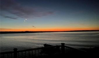 160 Col. John Gardner Road Rd, Narragansett, RI 02882