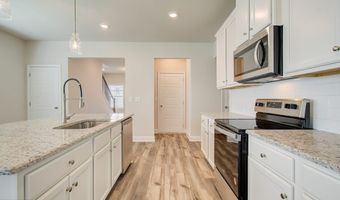 35 Fraser 123B, Auburn, GA 30011