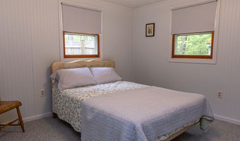 18 Julian St, Sebago, ME 04029
