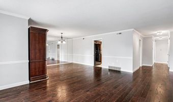 917 Claytonbrook Dr 1, Ballwin, MO 63011