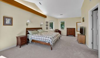 1011 Canyon Park Dr, Ashland, OR 97520