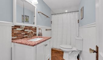 305 8th Ave, Spring Lake Heights, NJ 07762