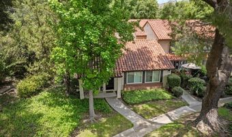 27556 Rondell St, Agoura Hills, CA 91301