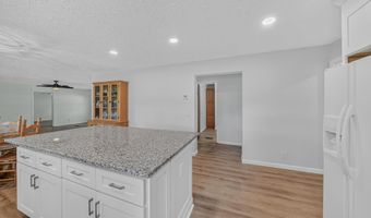 10744 Paradise Shrs, Athens, AL 35611