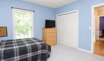 4 Rockledge Ln, Canton, CT 06019