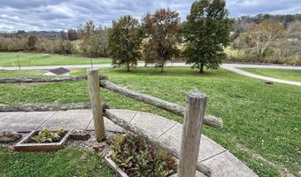 43 N Main, Amesville, OH 45711