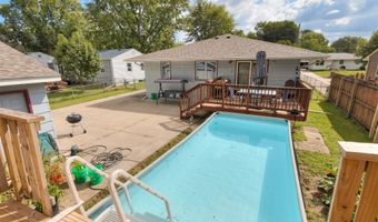 2614 E 38th Ct, Des Moines, IA 50317