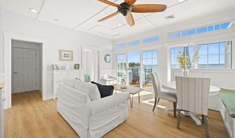 106 King Philip Ave, Bristol, RI 02809