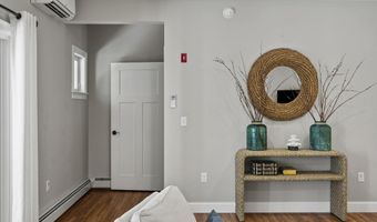 271 Red Gate Ln, Acton, ME 04001