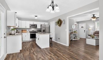 225 Peach St, Baxter, TN 38544