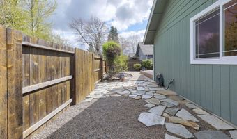 116 SW Otter Ct, Grants Pass, OR 97527