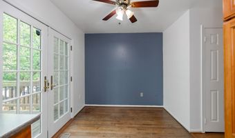 8207 CEDAR LANDING Ct, Alexandria, VA 22306