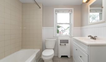 30 HENDRICKSON Ave B, Bellmawr, NJ 08031