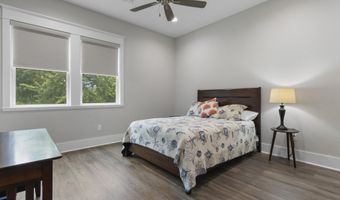 205 Caron Ln, Bay St. Louis, MS 39520