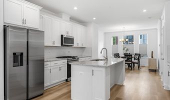 7413 ROCKY CREEK Ter, Annandale, VA 22003