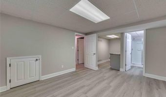 417 Elm Crossing Ct, Ballwin, MO 63021
