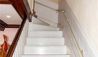 22 Colerick Ave, North Smithfield, RI 02896