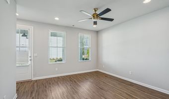 83 Arnold Poplar Ln, Auburn, GA 30011