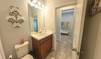 902 GRAND HILLTOP Dr, Apopka, FL 32703