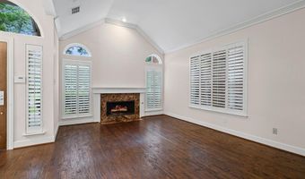 14775 Chancey St, Addison, TX 75001