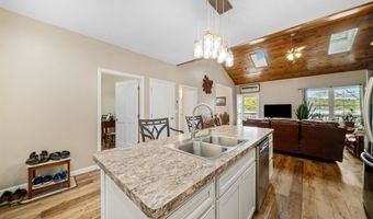 117 Mount Major Hwy, Alton, NH 03810