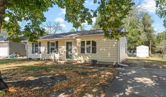 711 6th St, Altoona, IA 50009