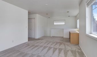 16985 NW SHADOW HILLS Ln, Beaverton, OR 97006