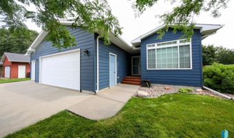 712 S 7th Ave, Brandon, SD 57005