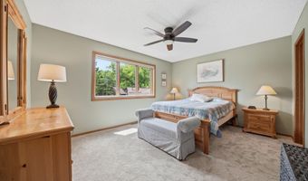 12568 Everest Ct E, Apple Valley, MN 55124